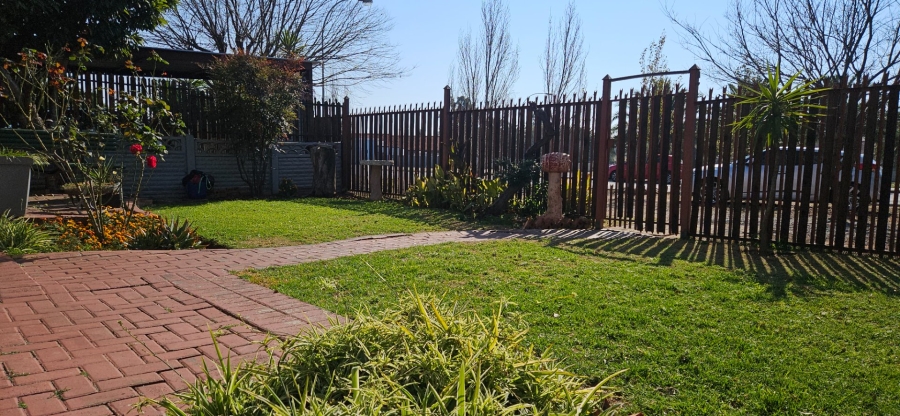 2 Bedroom Property for Sale in Pellissier Free State